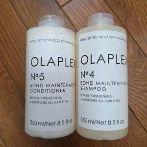Olaplex No.4 and No.5 Bond Maintenance Shampoo and Conditioner Set